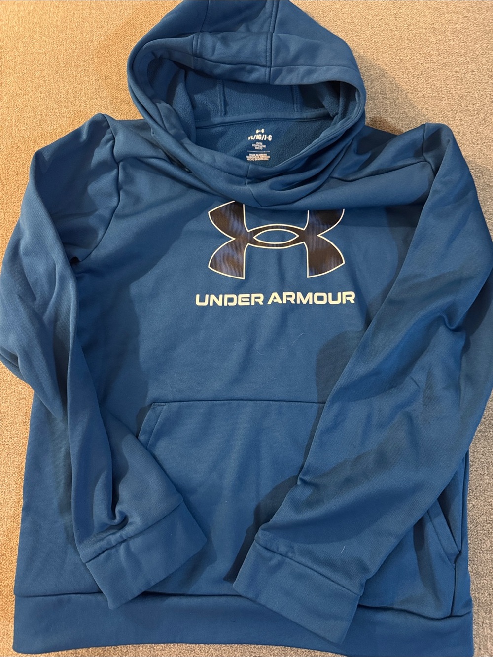 5/$15- Under Armour hoodie size large